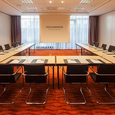 Hotell Steigenberger 4*