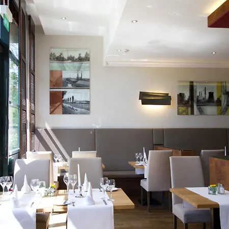 Hotell Steigenberger 4*