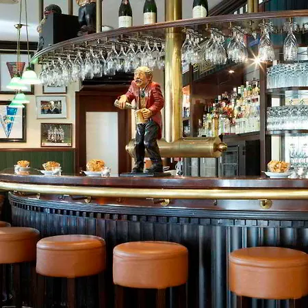 Hotell Steigenberger 4*