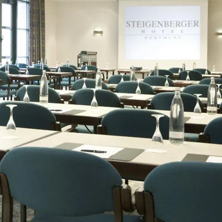 Отель Steigenberger 4*
